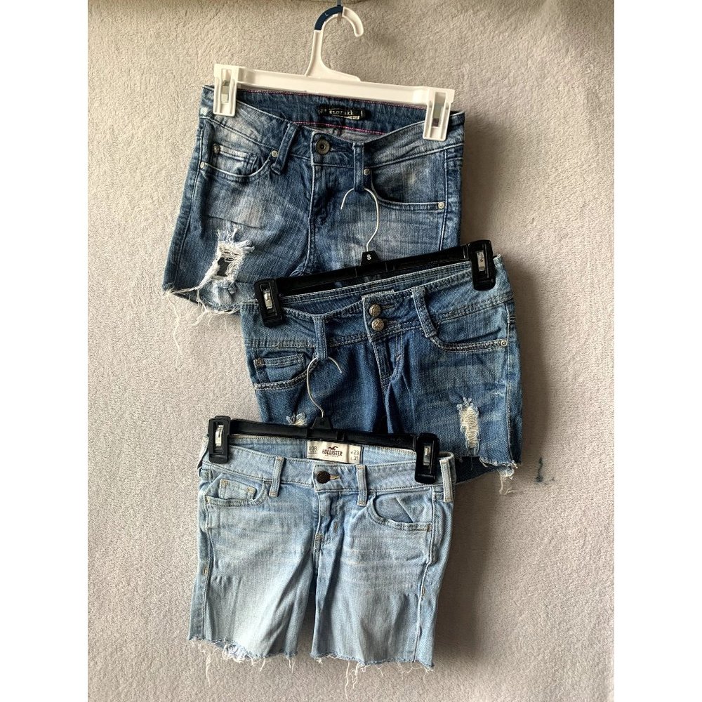 Bundle of 3 Women's Jean Shorts Waist 13" Hollister, Mudd